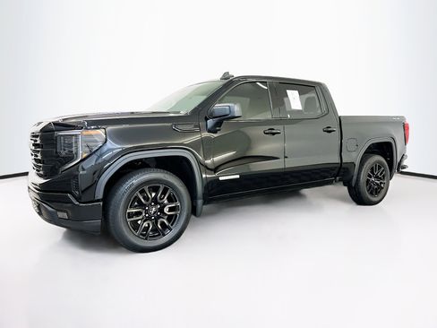 Used 2024 GMC Sierra 1500 Elevation image 3