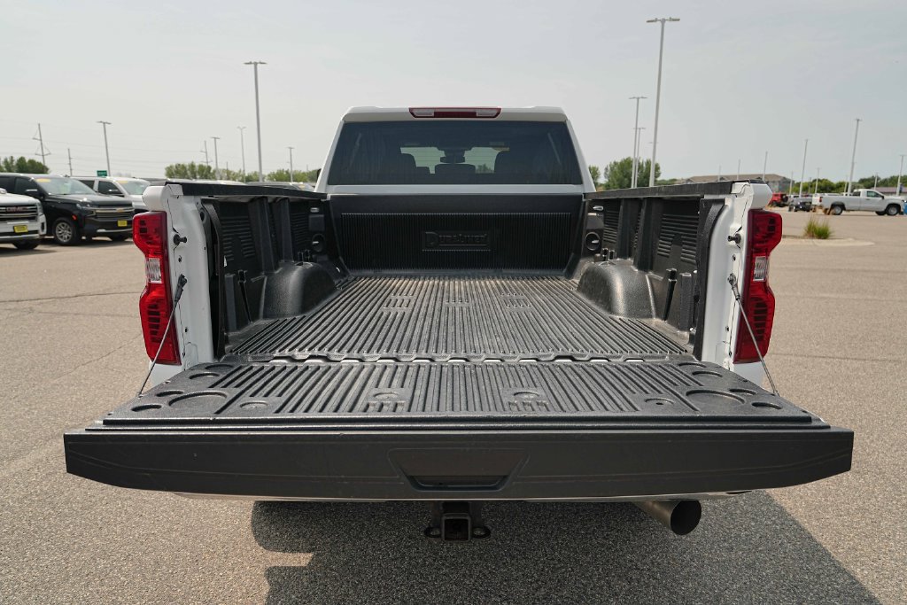 Used 2025 Chevrolet Silverado 2500 LT w/ Convenience Package AWD/4WD image 15