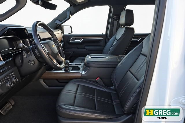 Used 2022 Chevrolet Silverado 1500 High Country w/ Technology Package AWD/4WD image 11