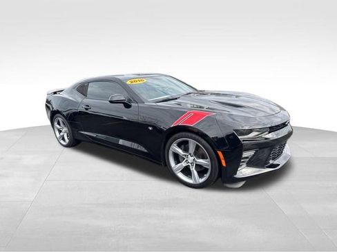 Used 2016 Chevrolet Camaro SS image 3