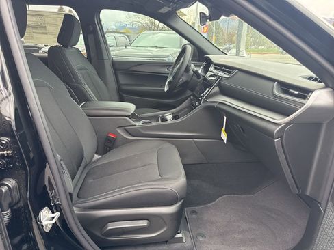 New 2026 Jeep Grand Cherokee Laredo X AWD/4WD image 13