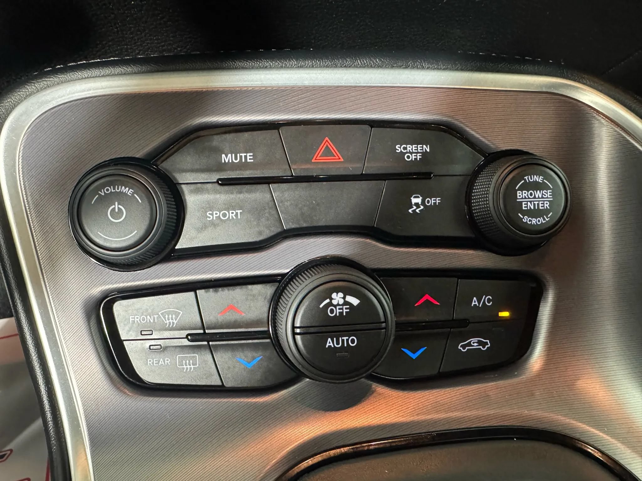 Used 2021 Dodge Challenger SXT AWD/4WD image 21