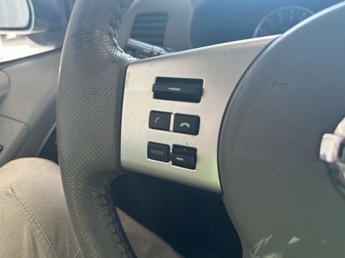 Used 2013 Nissan Frontier SL image 51