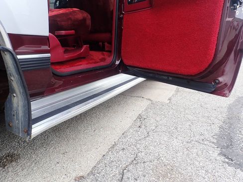 Used 1994 Chevrolet Suburban 2WD image 28