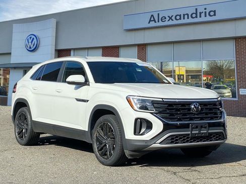 Used 2024 Volkswagen Atlas Cross Sport SE w/ Black Wheel Package image 1