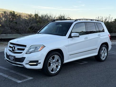 Used 2015 Mercedes-Benz GLK 350 2WD image 2