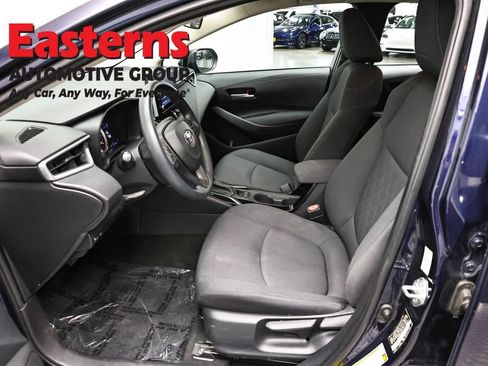 Used 2021 Toyota Corolla LE FWD image 13
