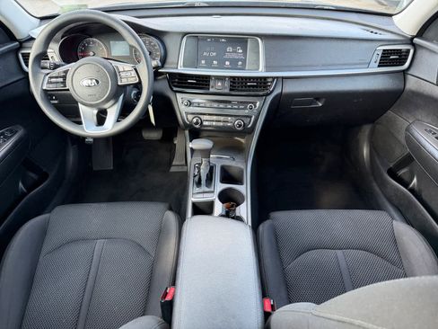 Used 2020 Kia Optima LX image 12