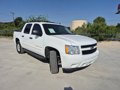 Used 2007 Chevrolet Avalanche LS RWD image 4