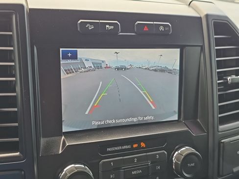 Used 2019 Ford F150 XL w/ Equipment Group 101A Mid AWD/4WD image 4