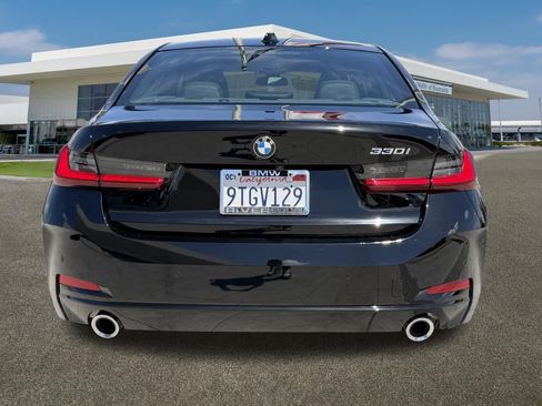 Used 2025 BMW 330i Sedan w/ Premium Package RWD image 9
