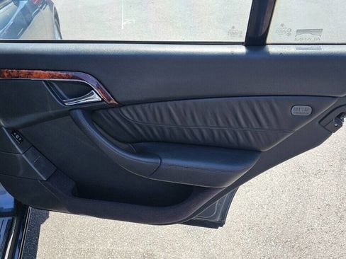 Used 2005 Mercedes-Benz S 500 4MATIC image 24