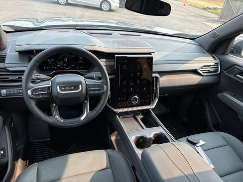 Used 2025 GMC Acadia AT4 AWD/4WD image 35