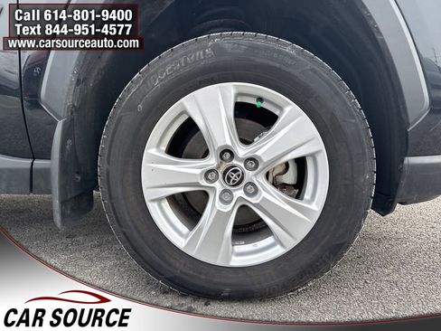 Used 2021 Toyota RAV4 XLE w/ Convenience Package image 42