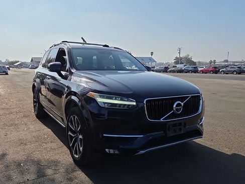Used 2017 Volvo XC90 T6 Momentum w/ Vision Package AWD/4WD image 3