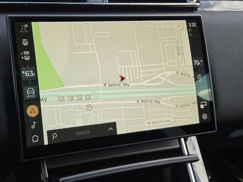 Used 2025 Land Rover Range Rover Velar Dynamic SE AWD/4WD image 23