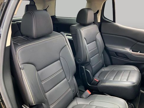 Used 2023 GMC Acadia Denali w/ Denali Ultimate Package FWD image 20