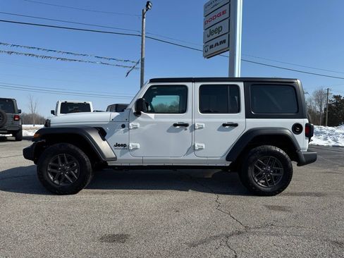Used 2024 Jeep Wrangler Sport S image 2