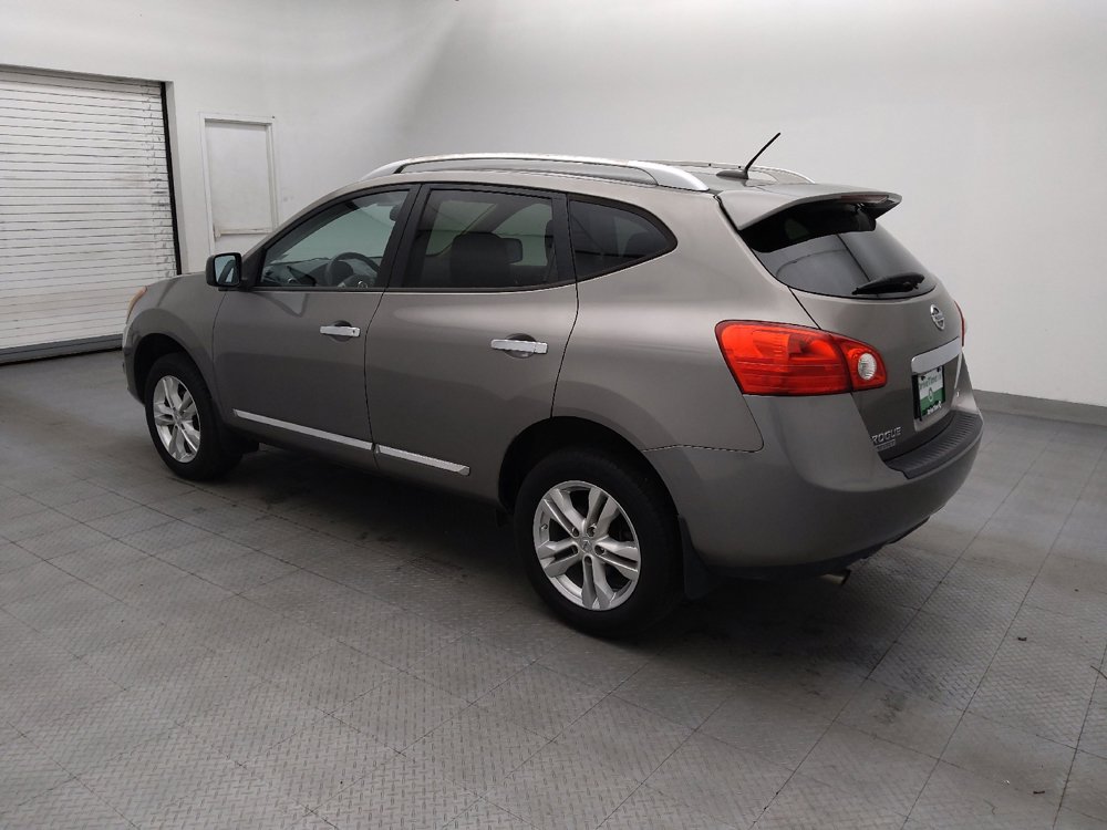 Used 2015 Nissan Rogue S w/ Convenience Package AWD/4WD image 3