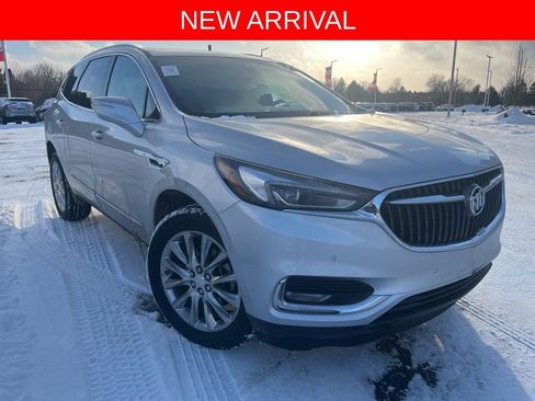 Used 2019 Buick Enclave Premium image 2