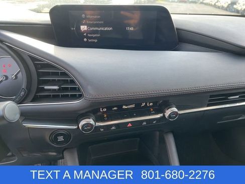 Used 2023 MAZDA MAZDA3 s FWD image 16