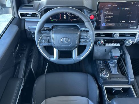 New 2025 Toyota Tacoma TRD Off-Road image 15