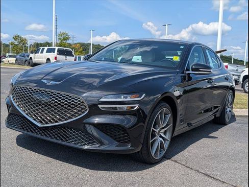 Used 2025 Genesis G70 2.5T AWD/4WD image 5
