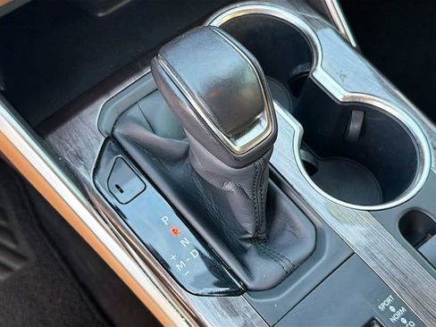 Used 2020 Toyota Highlander Platinum image 29