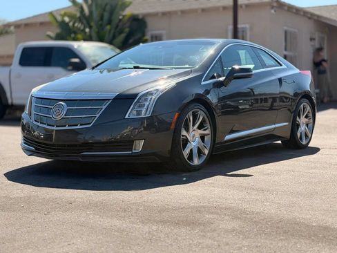 Used 2014 Cadillac ELR w/ Luxury Package FWD image 5
