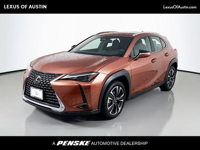 Certified 2025 Lexus UX 300h FWD w/ Accessory Package (Z2)