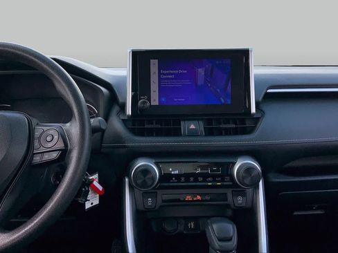 Used 2025 Toyota RAV4 LE FWD image 7