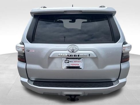 Used 2024 Toyota 4Runner SR5 AWD/4WD image 4