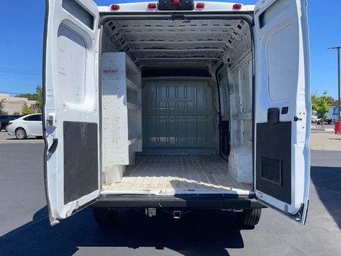 Used 2023 RAM ProMaster 2500 w/ Convenience Group FWD image 30