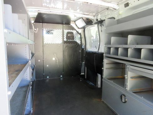Used 2015 Ford Transit 150 130 Low Roof RWD image 14