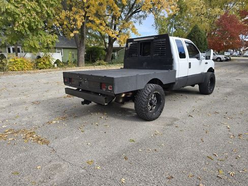 Used 2006 Ford F250 XL image 3