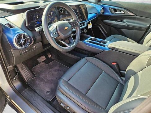 New 2025 Chevrolet Equinox EV LT w/ Convenience Package II image 3