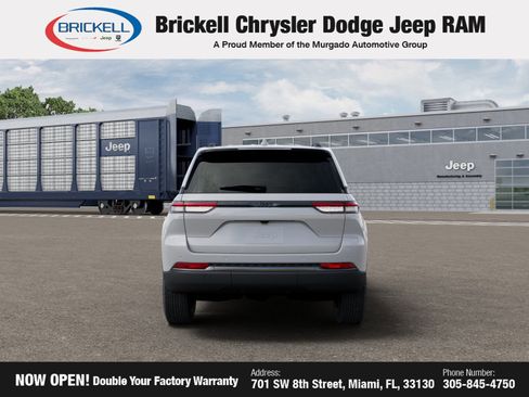 New 2026 Jeep Grand Cherokee Altitude image 7