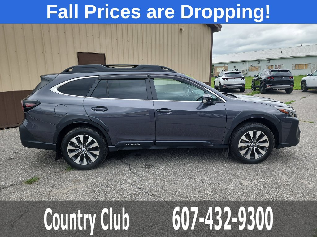 Used 2025 Subaru Outback Limited AWD/4WD image 9