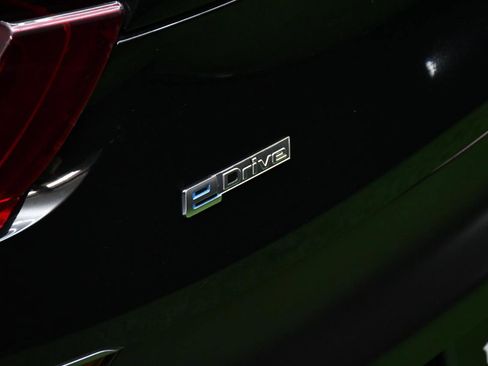 Used 2016 BMW i8 image 9