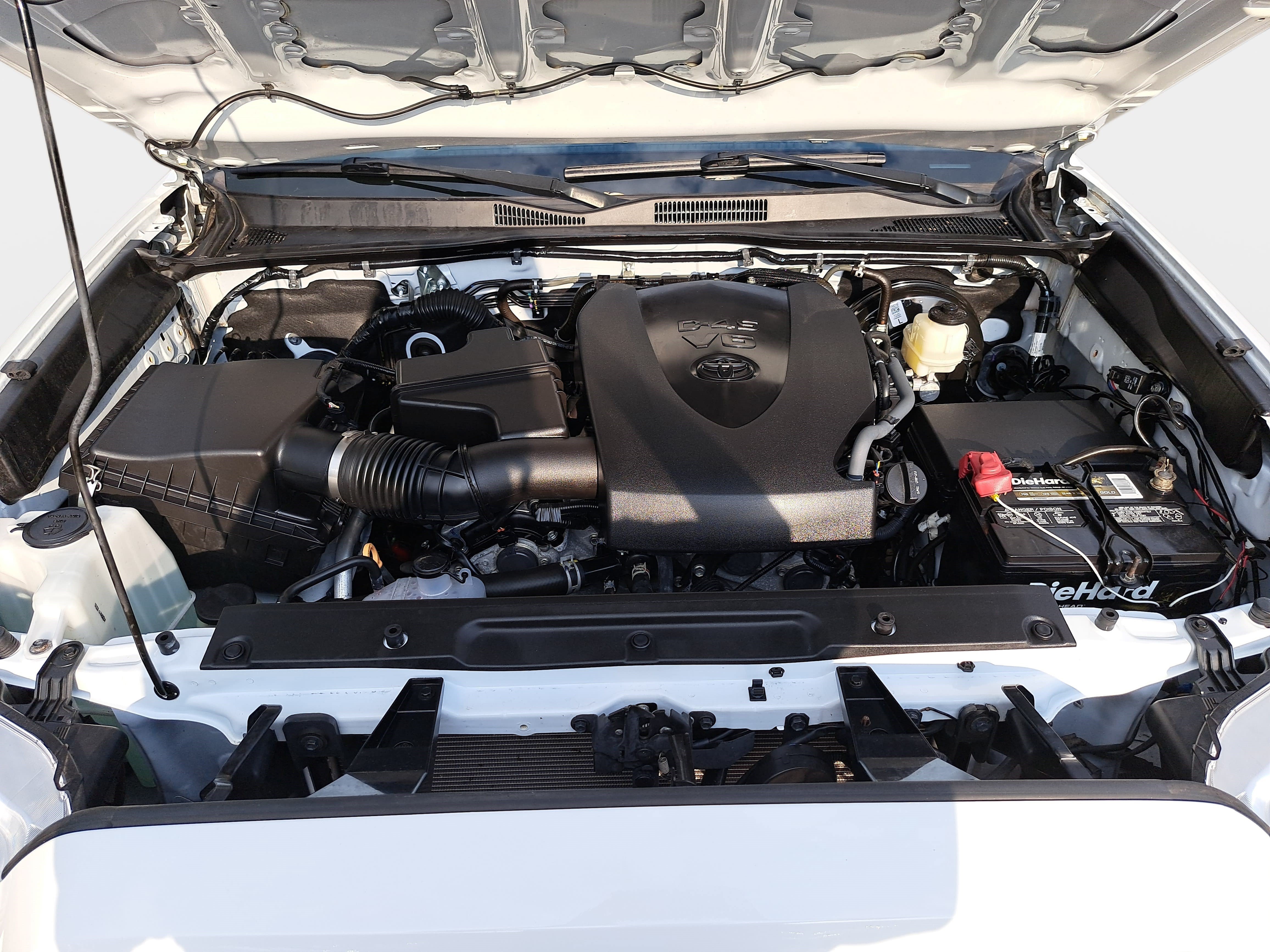 Used 2022 Toyota Tacoma SR AWD/4WD image 28