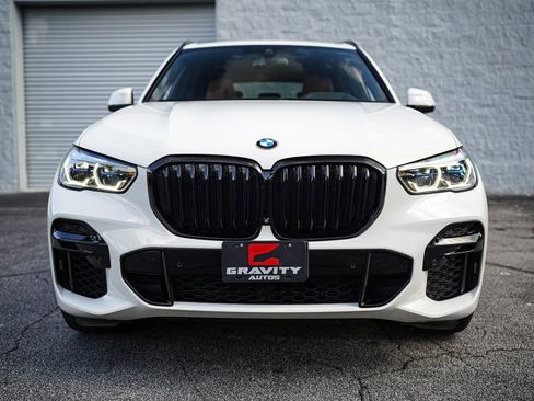 Used 2022 BMW X5 xDrive40i w/ M Sport Package AWD/4WD image 4
