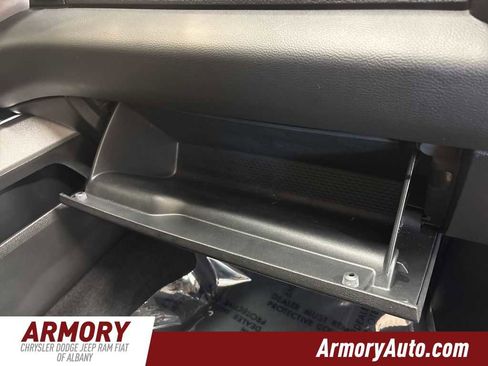 Used 2026 RAM 1500 Laramie image 38