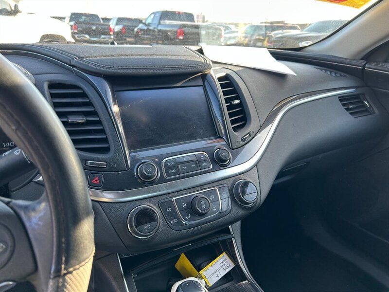 Used 2018 Chevrolet Impala LT FWD image 20