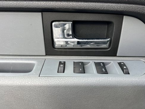 Used 2014 Ford F150 XLT image 11