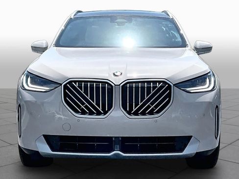 Used 2025 BMW X3 xDrive30i w/ Premium Package AWD/4WD image 4