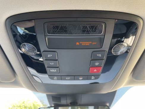 New 2026 Kia Carnival EX FWD image 19