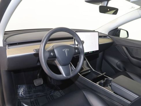 Used 2021 Tesla Model Y Long Range AWD/4WD image 33