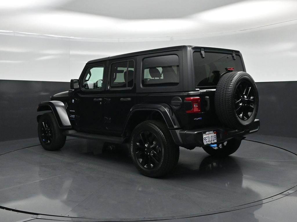 Used 2023 Jeep Wrangler Unlimited Sahara AWD/4WD image 7