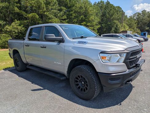 Used 2019 RAM 1500 Tradesman AWD/4WD image 1