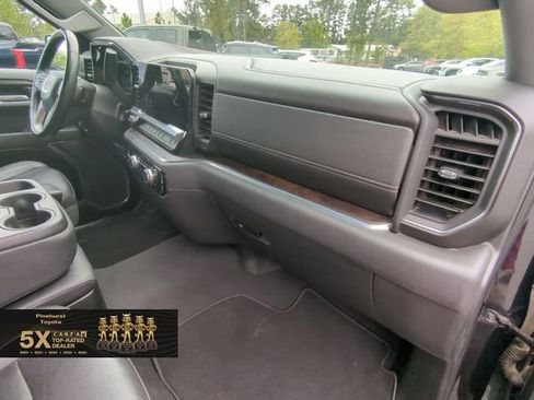 Used 2024 GMC Sierra 1500 SLT image 46